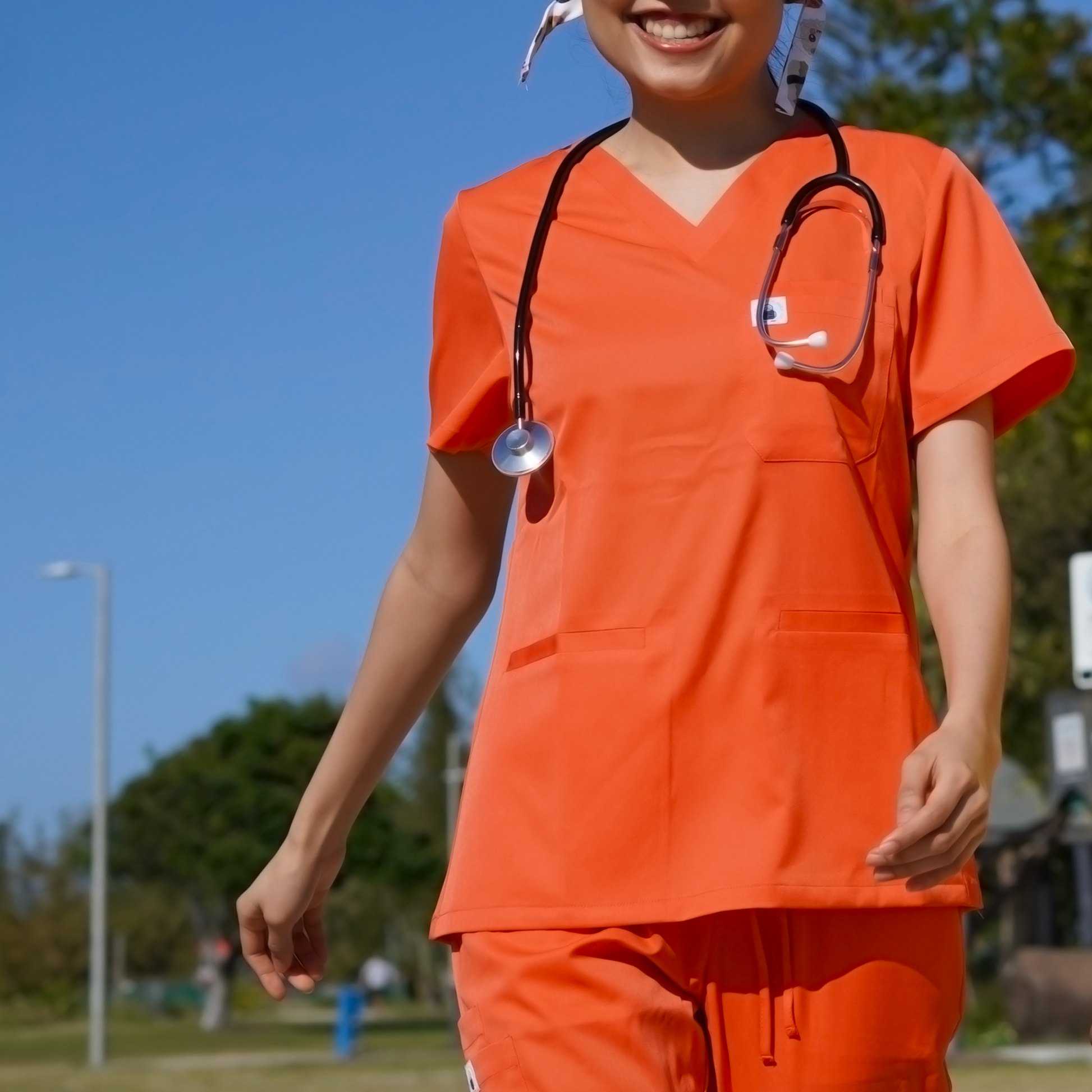 SUMMER LOVIN' SCRUB TOPS - Scrubber Duck